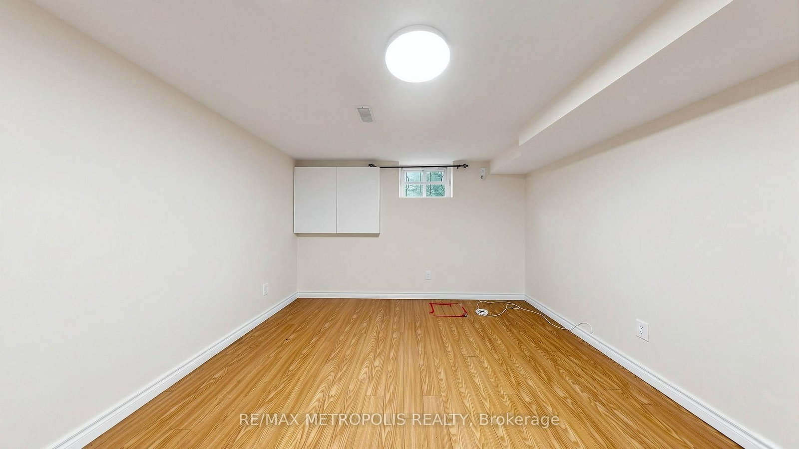 10 Davidson Avenue • Toronto, ON photo 33