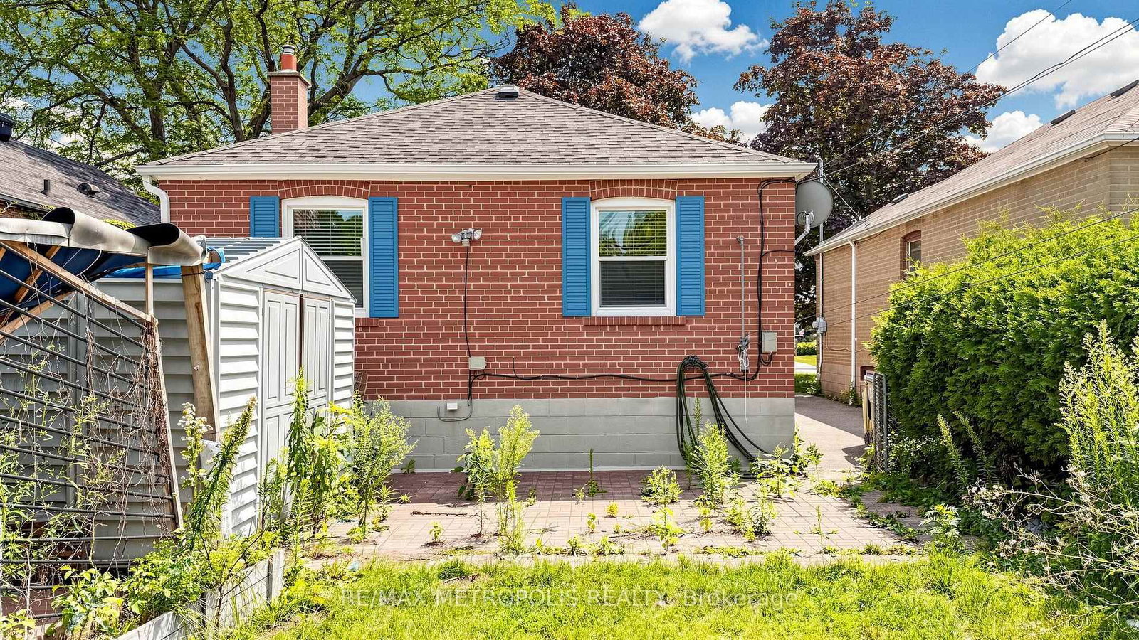 10 Davidson Avenue • Toronto, ON photo 39