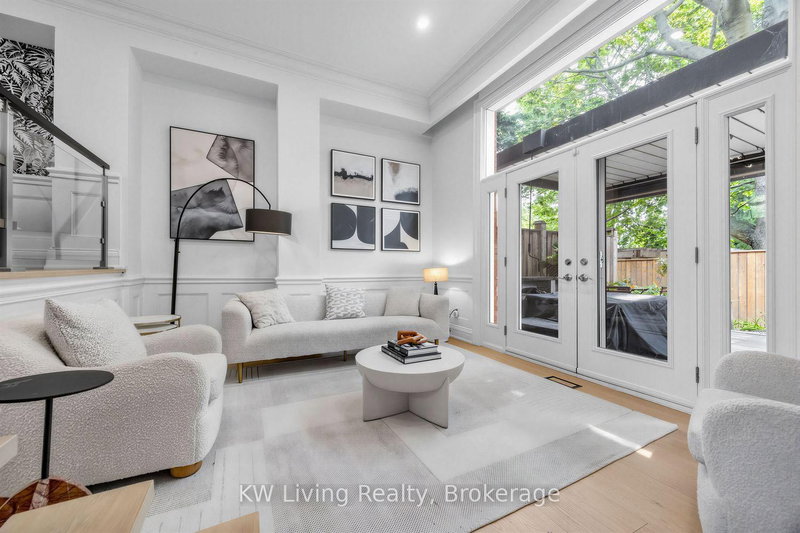 155 Woodbine Toronto,ON M4L 3P1 — Photo 11