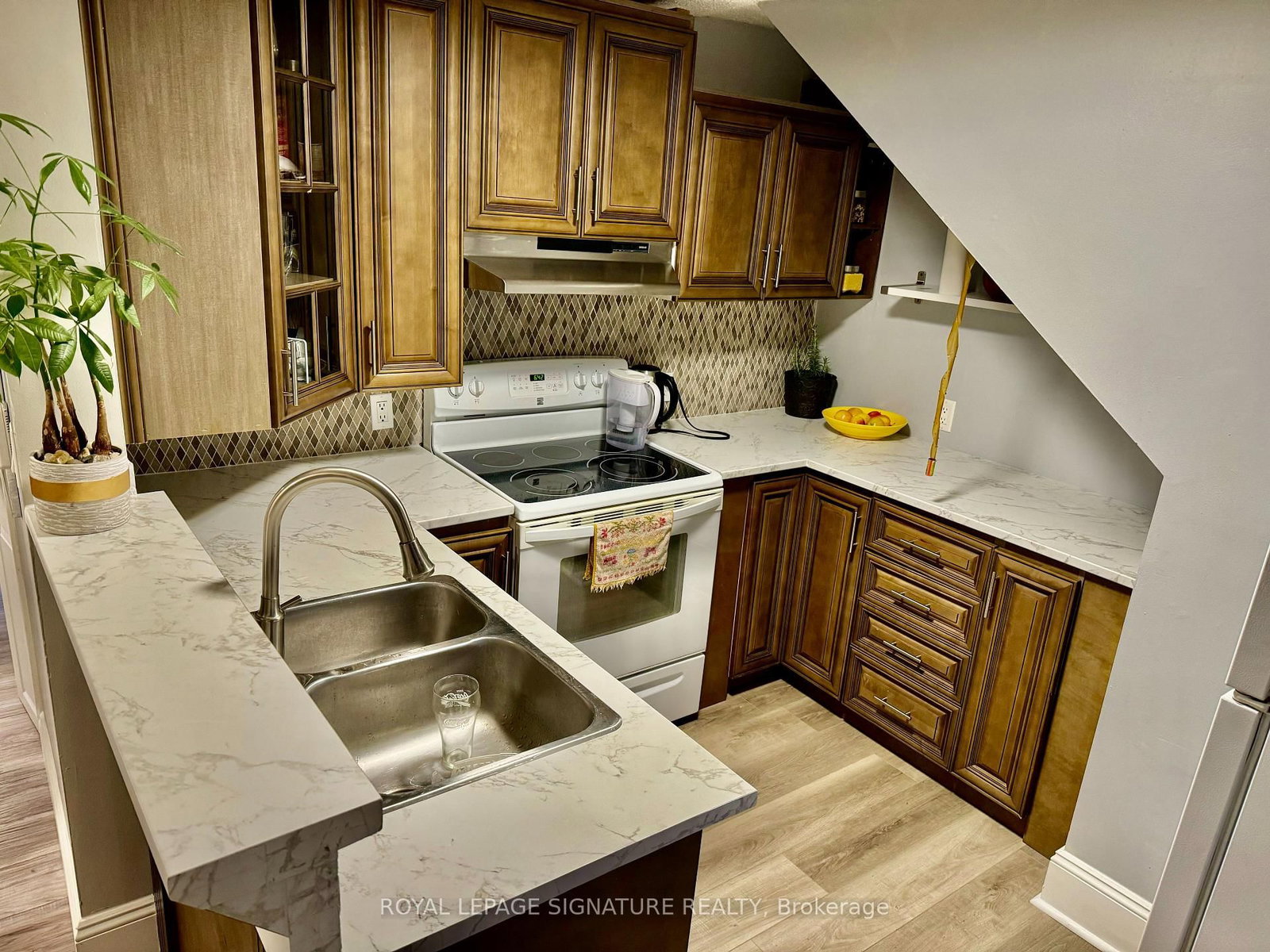 395 Pine Avenue • Oshawa, ON photo 12