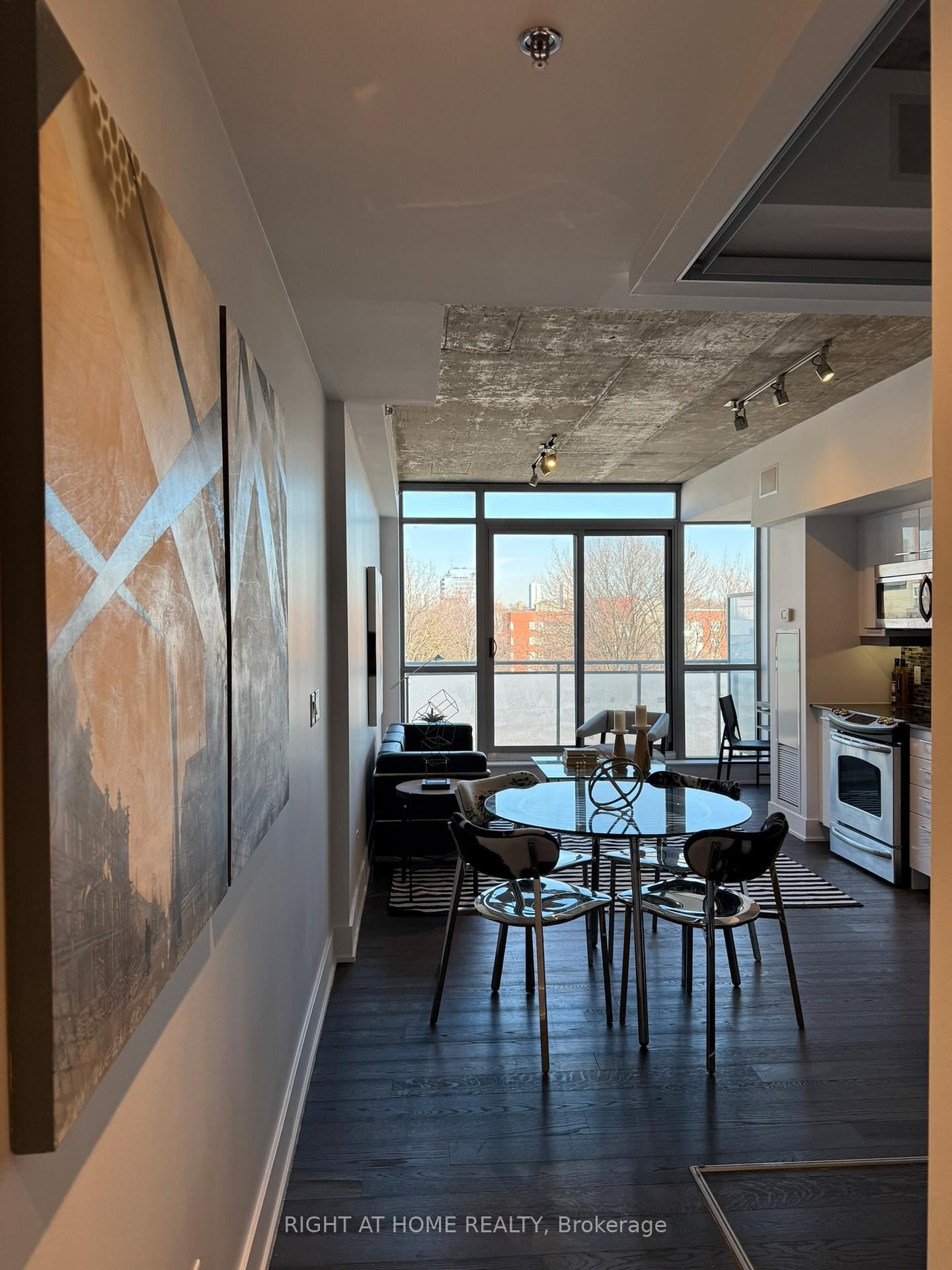 630 Queen Street E • #407 • Toronto, ON photo 13