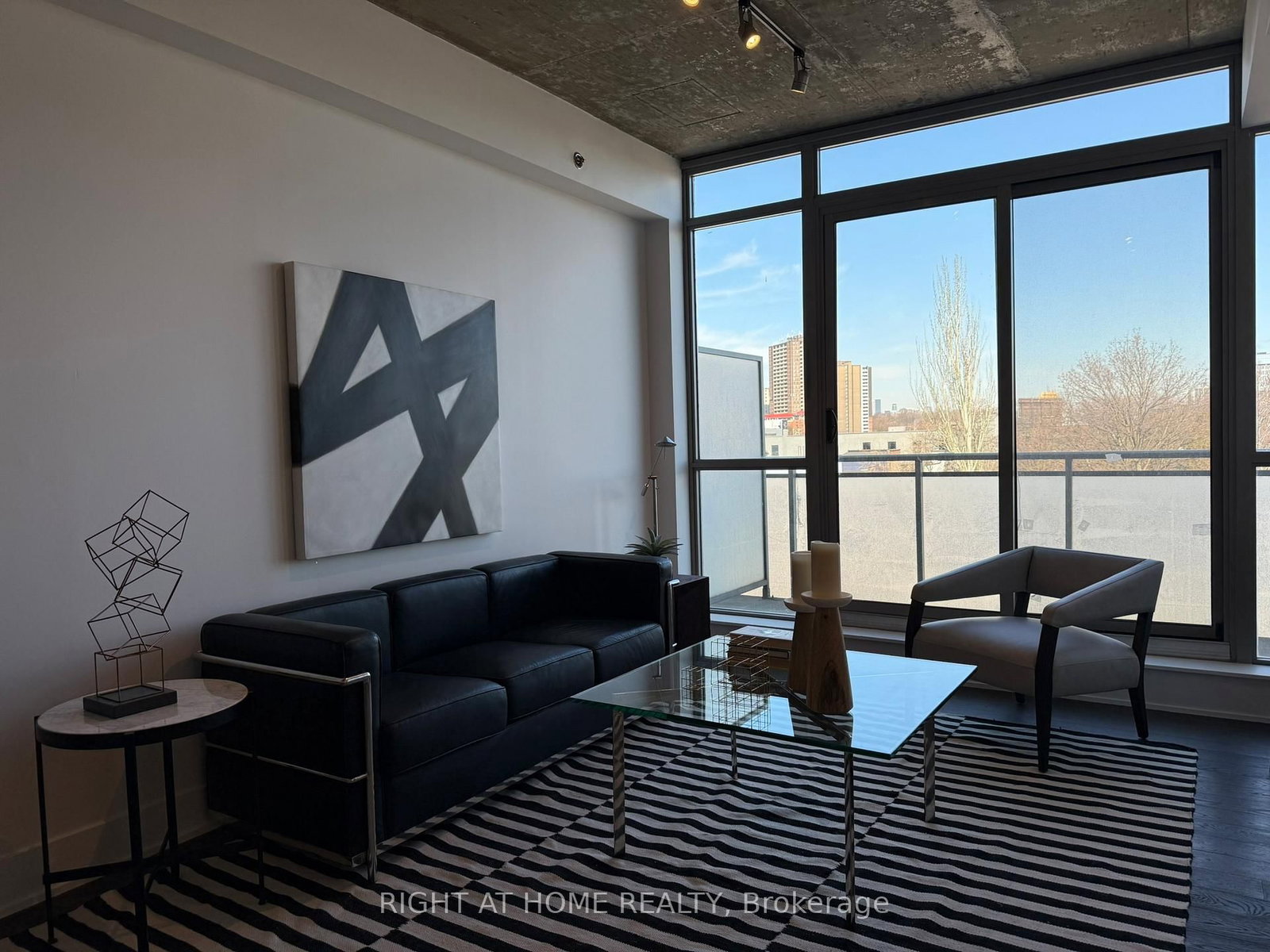 630 Queen Street E • #407 • Toronto, ON photo 17