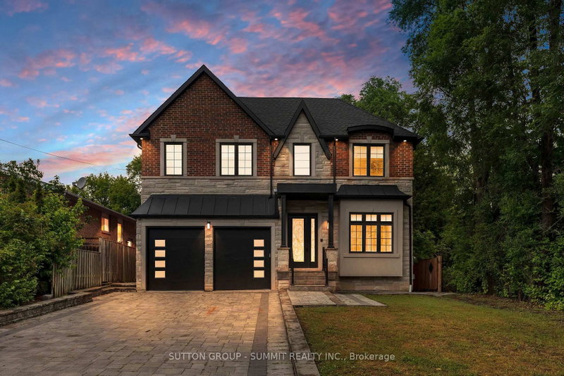 832 Sheppard Avenue