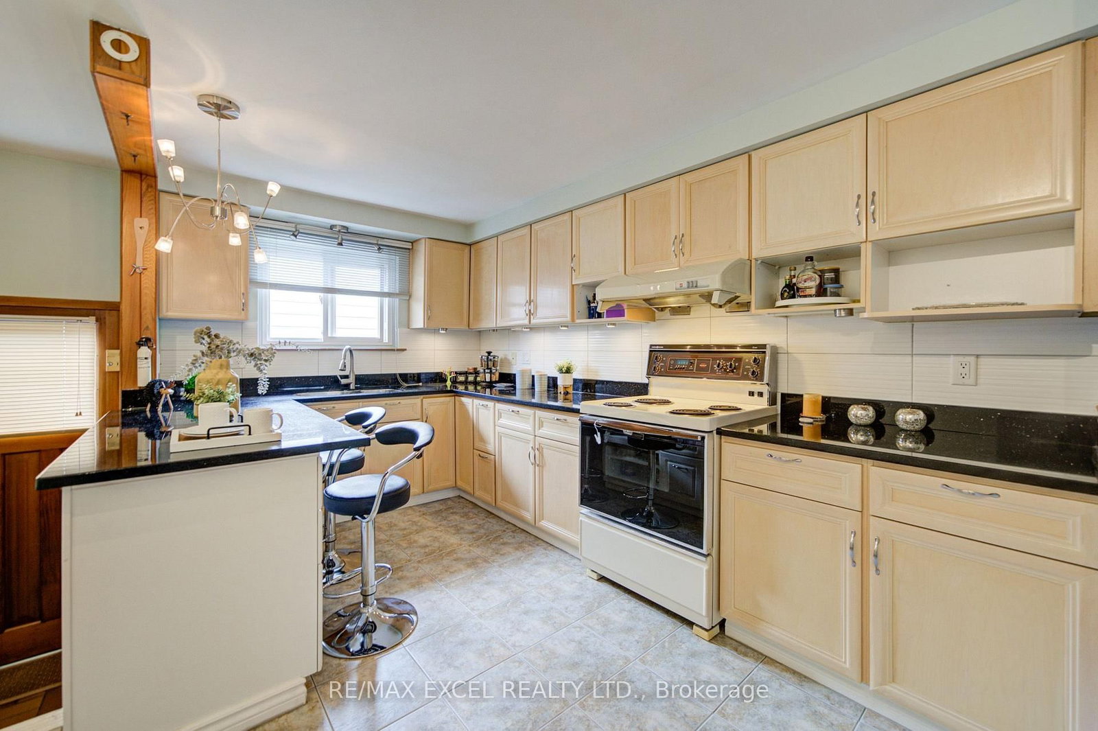 81 Amanda Drive • Toronto, ON photo 14