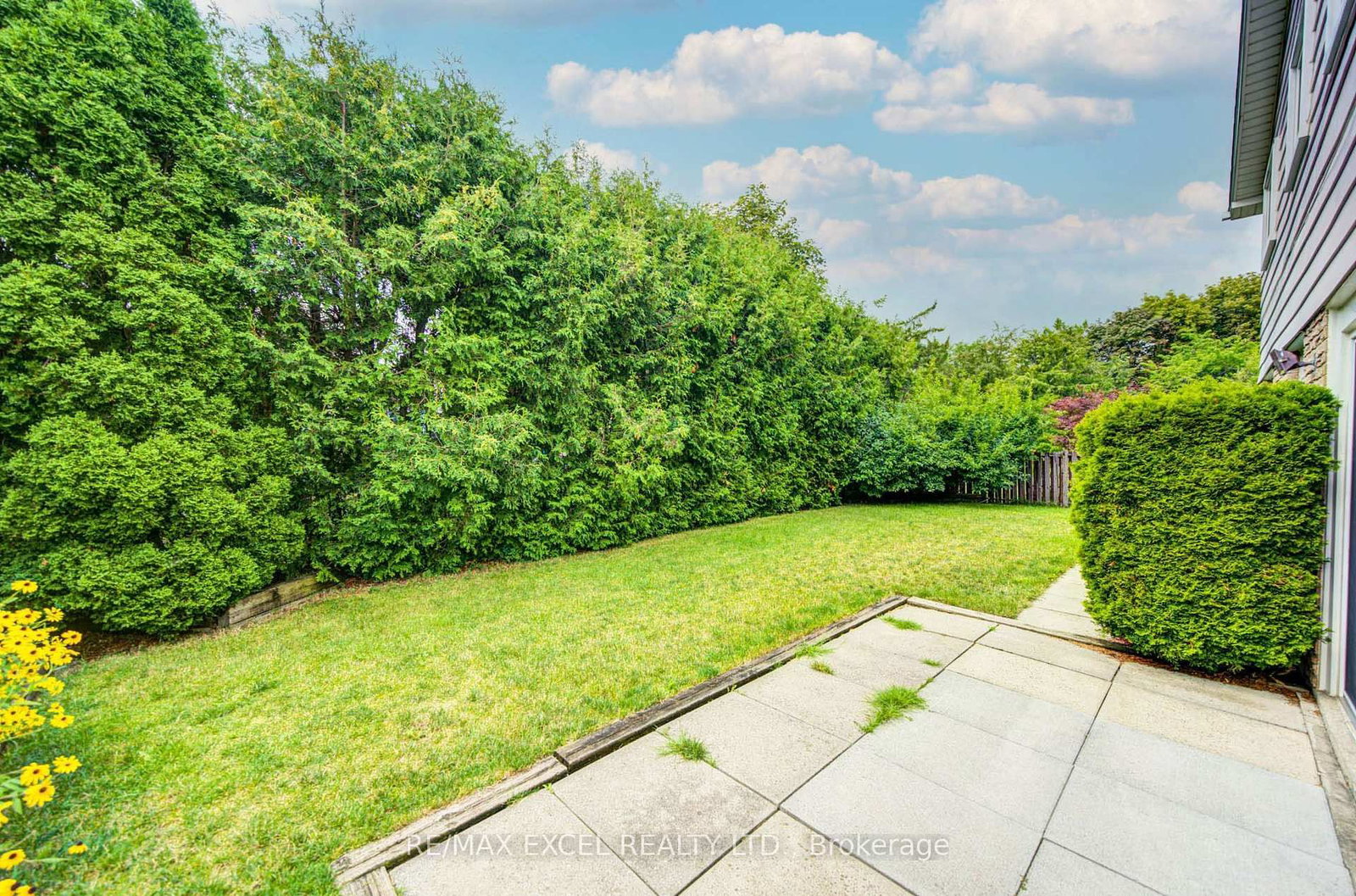 81 Amanda Drive • Toronto, ON photo 45