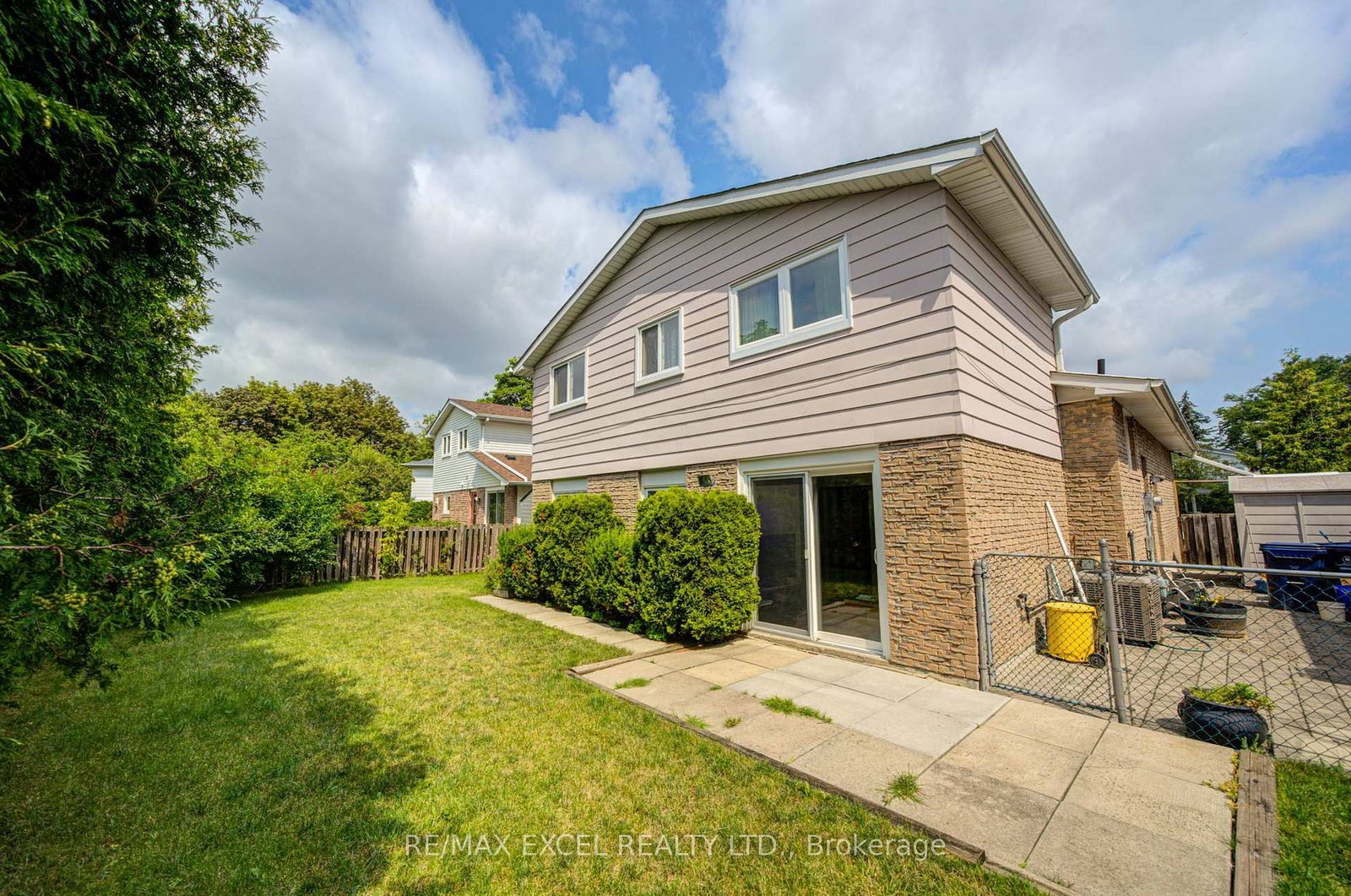81 Amanda Drive • Toronto, ON photo 46