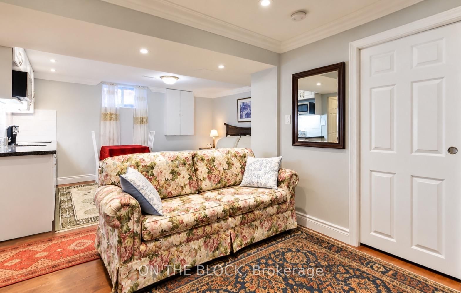 70 Dalmatian Crescent, Toronto 5