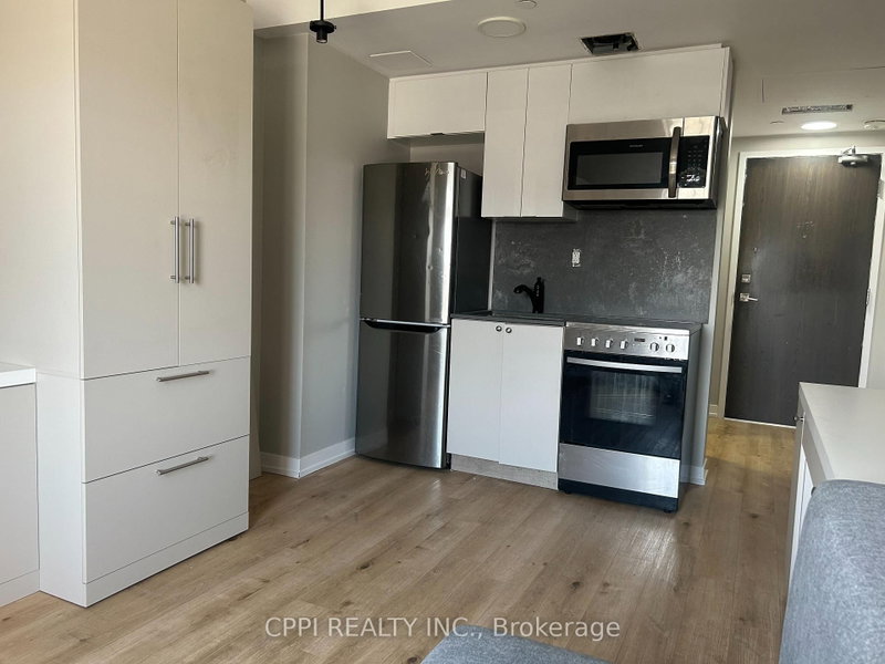 510 - 70 King Street E