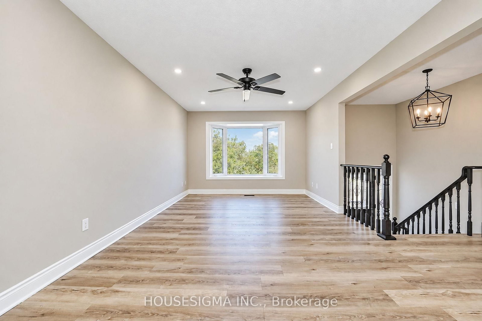 42 Cherry Blossom Crescent • Clarington, ON photo 8