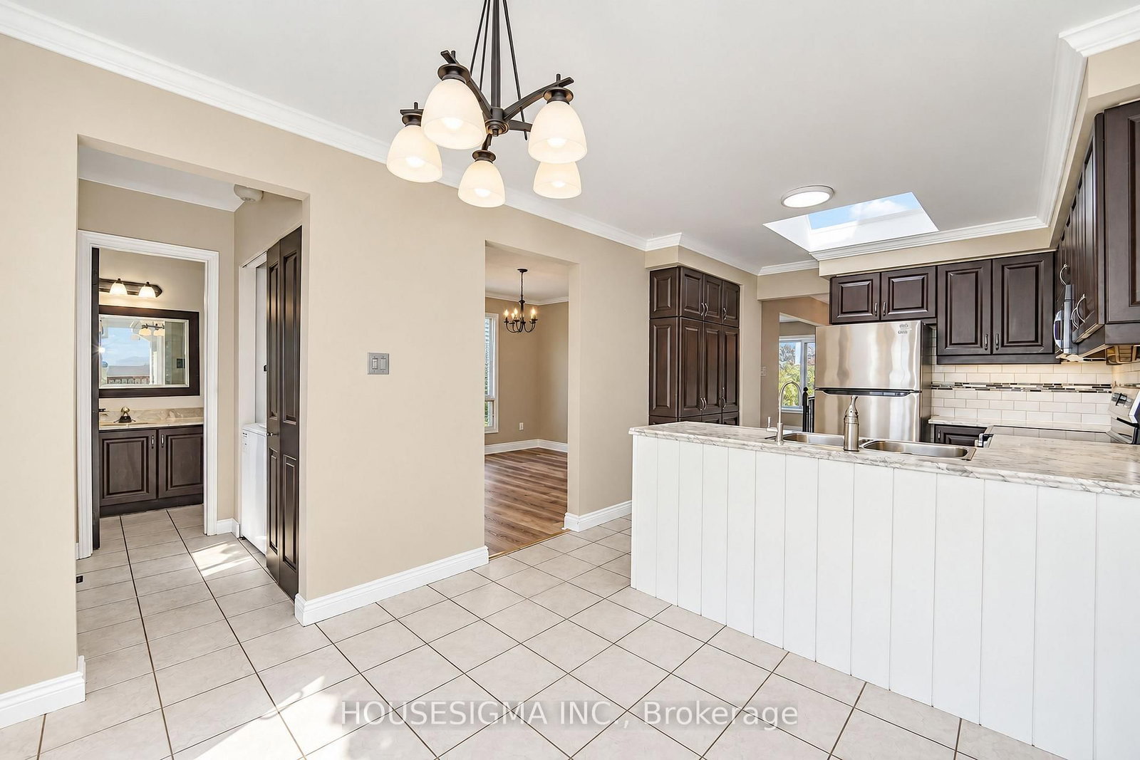 42 Cherry Blossom Crescent • Clarington, ON photo 9