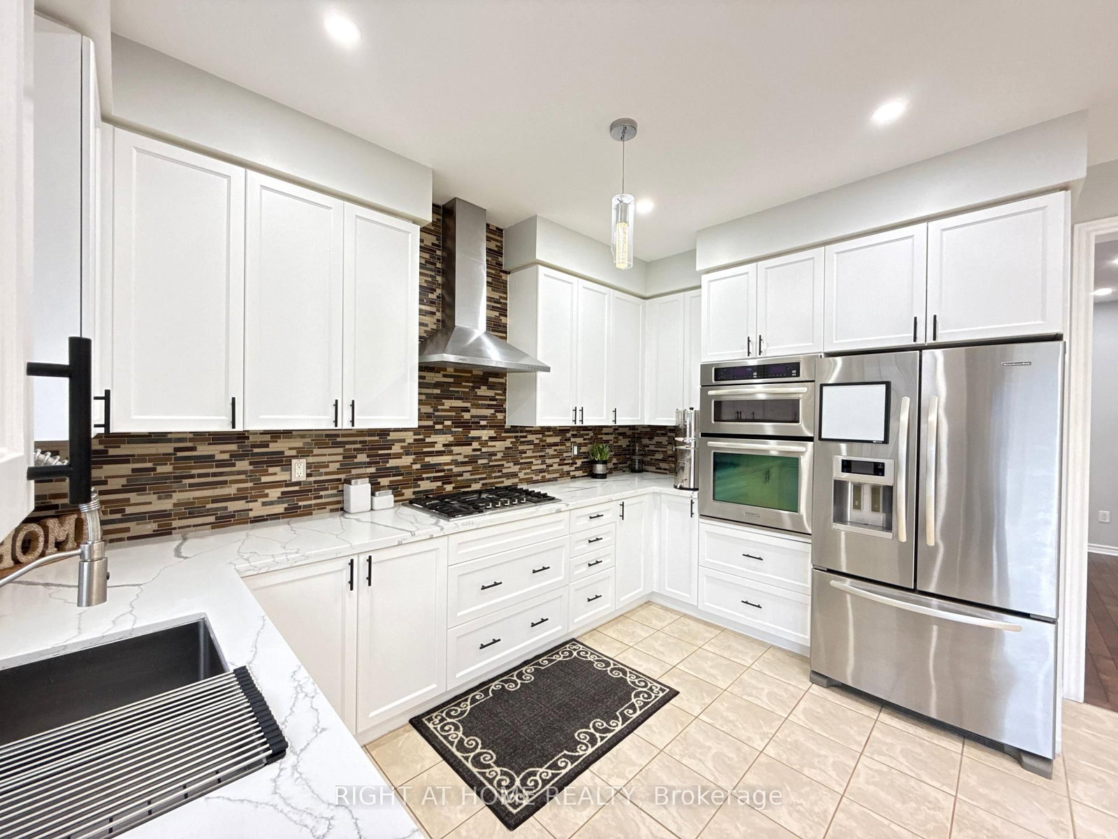 1 Campview Street • Whitby, ON photo 15