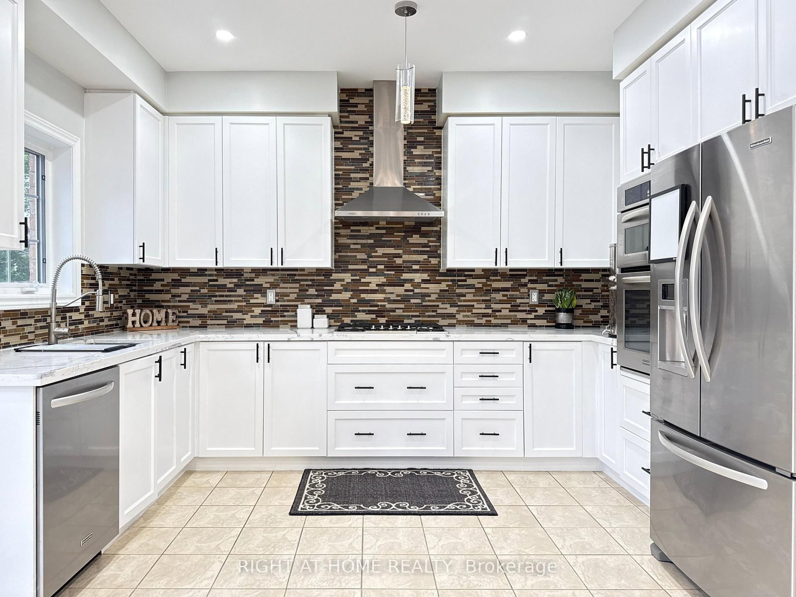 1 Campview Street • Whitby, ON photo 16