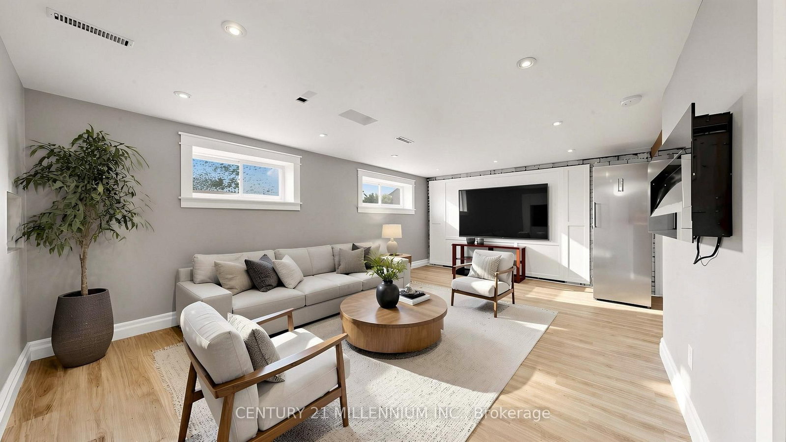 938 Greenwood Crescent • Whitby, ON photo 27