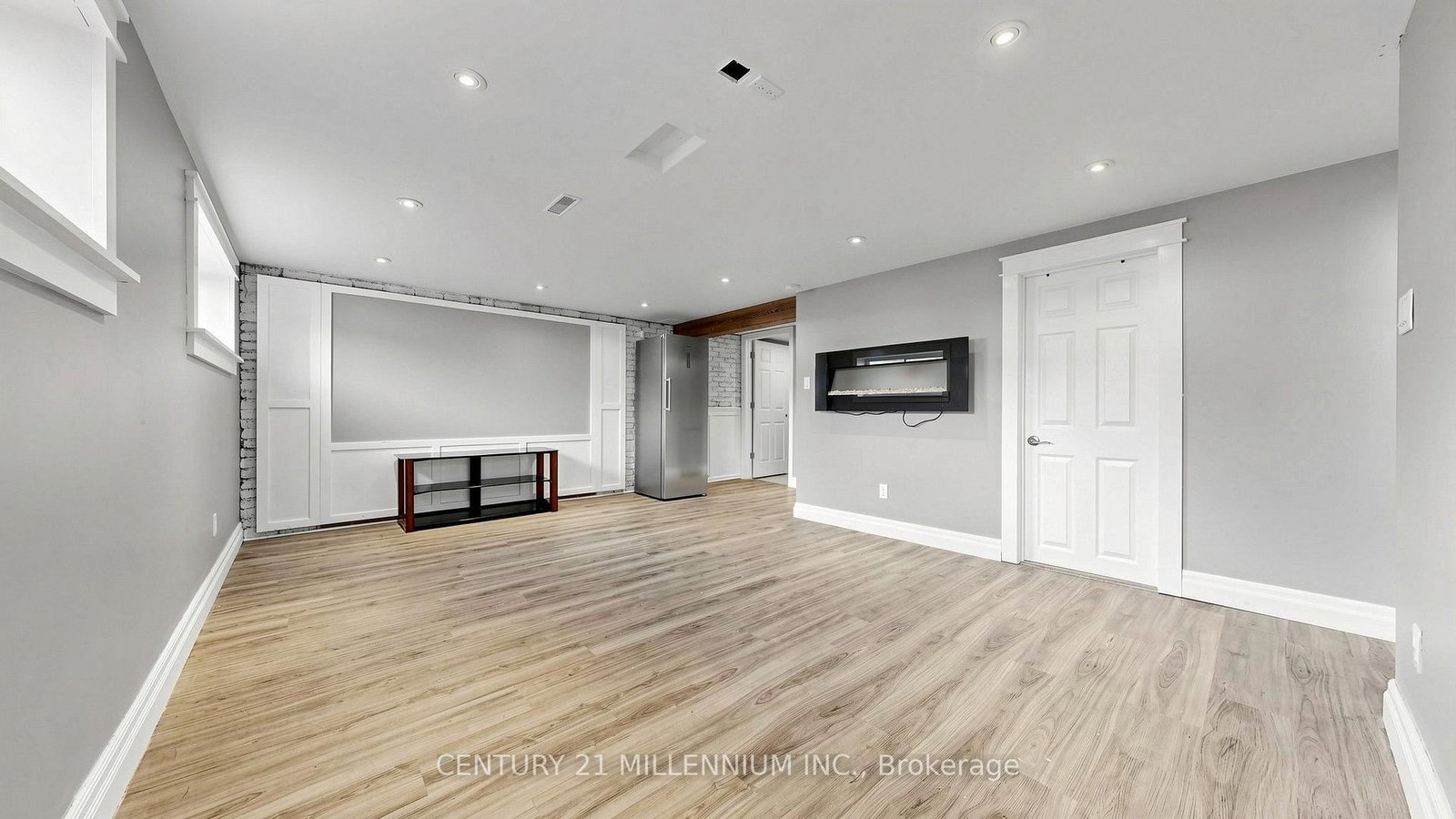 938 Greenwood Crescent • Whitby, ON photo 30