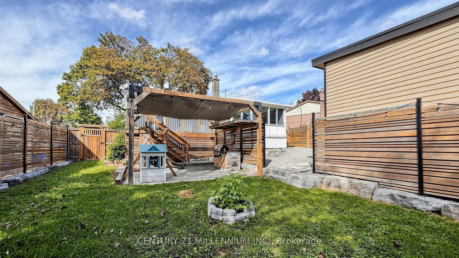 938 Greenwood Crescent • Whitby, ON photo 34