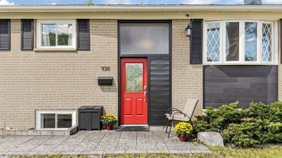 938 Greenwood Crescent • Whitby, ON photo 9