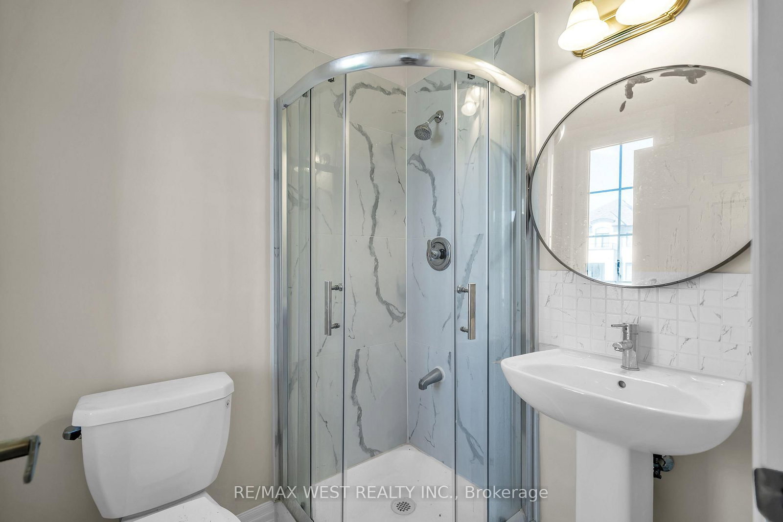 43 Ed Ewert Avenue • Clarington, ON photo 14