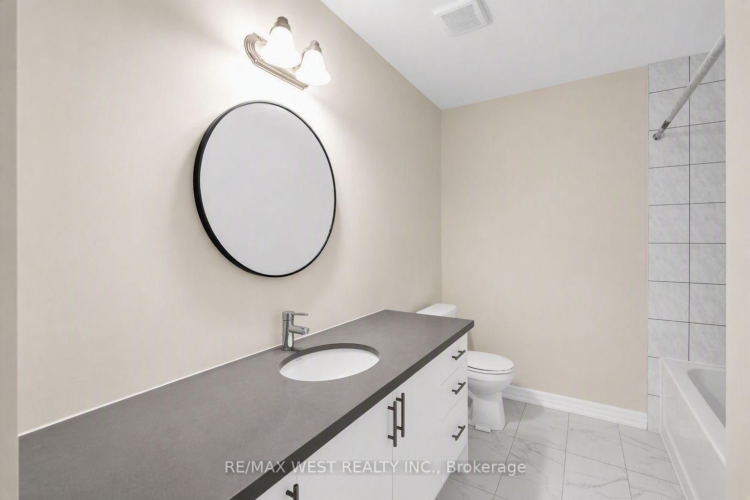 43 Ed Ewert Avenue • Clarington, ON photo 18