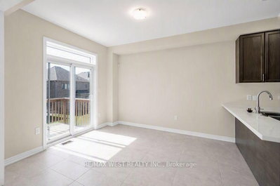 43 Ed Ewert Avenue • Clarington, ON photo 6
