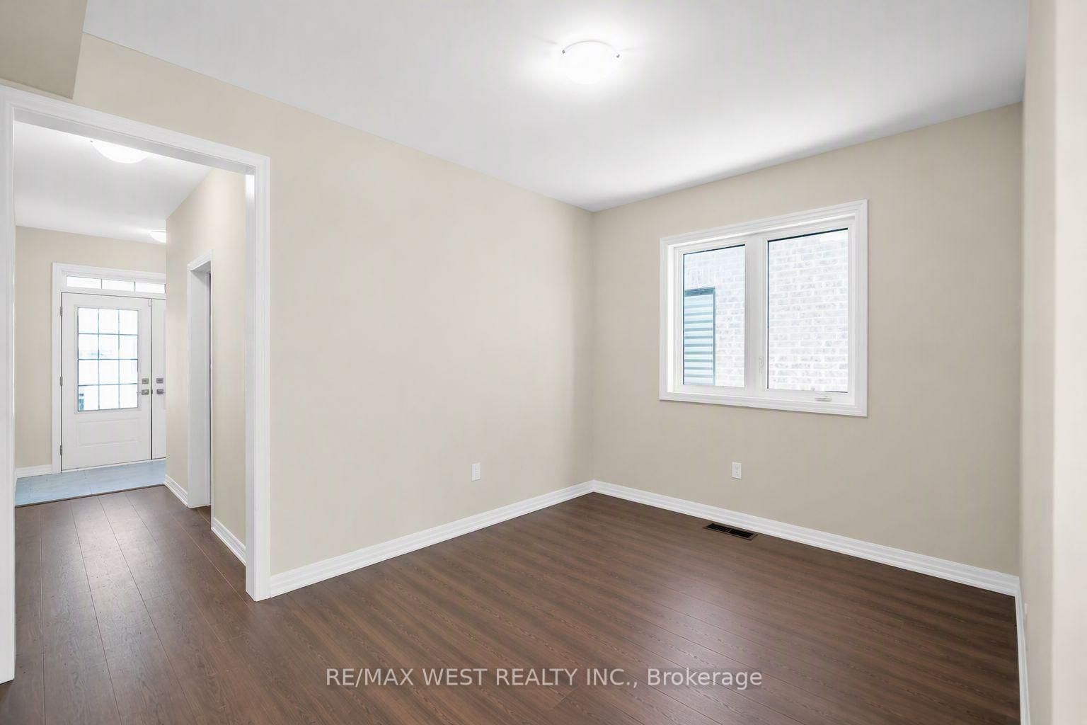 43 Ed Ewert Avenue • Clarington, ON photo 8