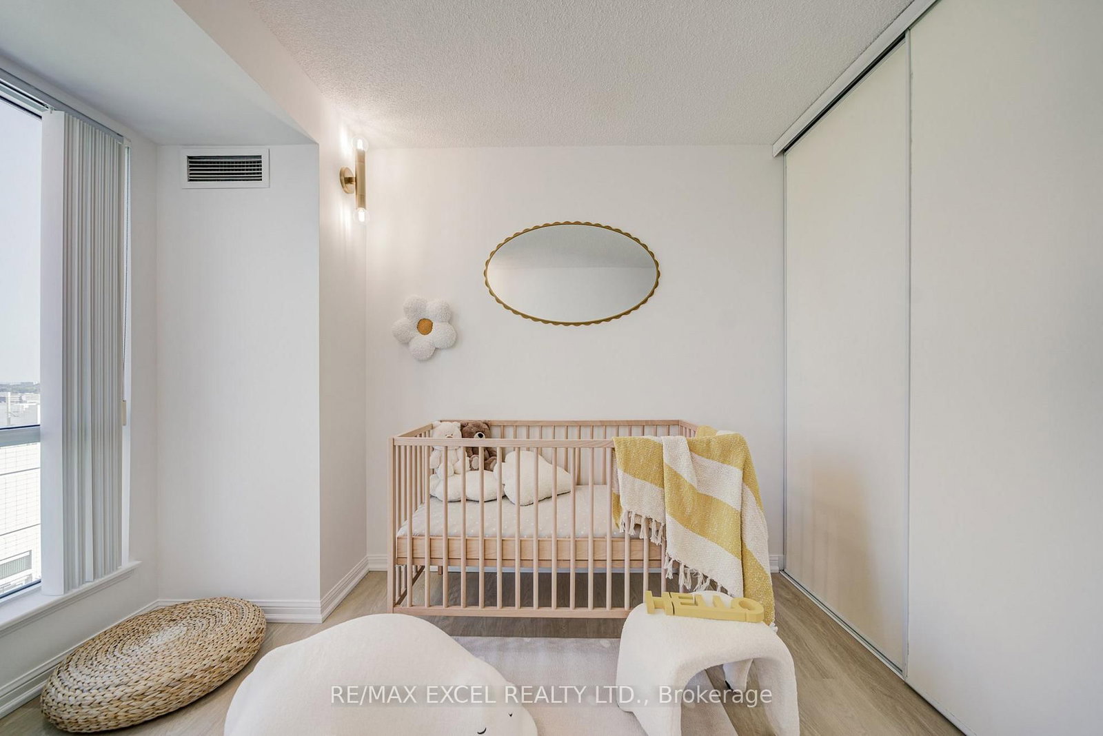 8 Lee Centre Drive • #1706 • Toronto, ON photo 28
