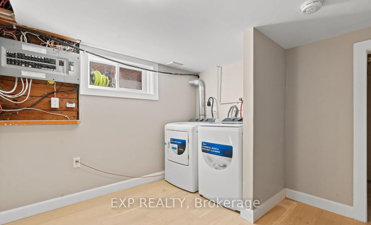 780 Oxford Street • Oshawa, ON photo 16