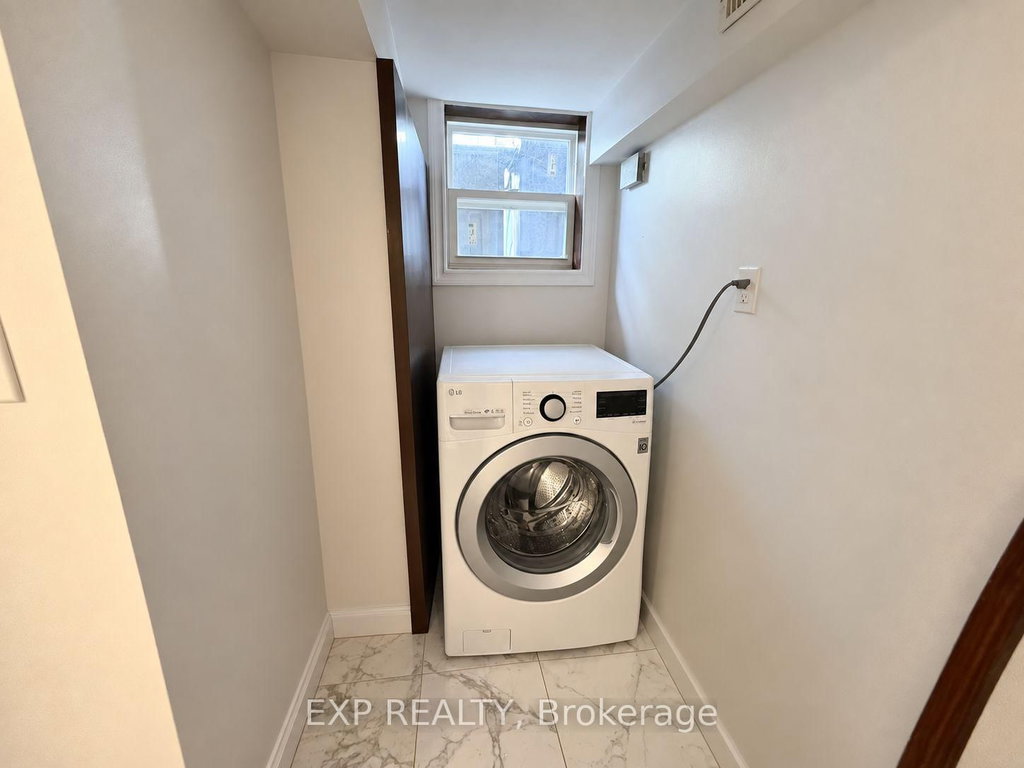 Bsmt - 236 Munro Street 5
