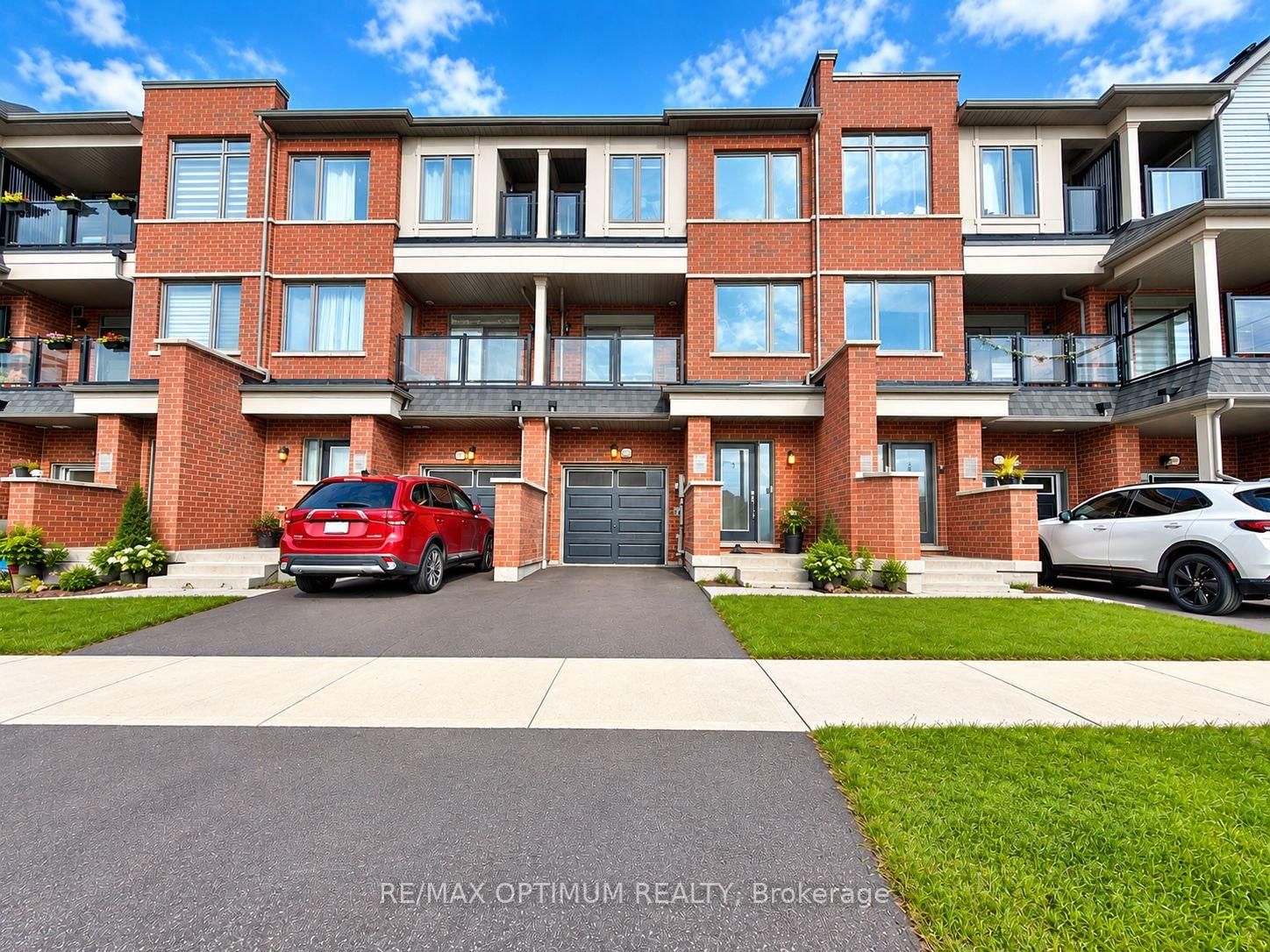 2004 Cameron Lott Crescent • Oshawa, ON photo 3