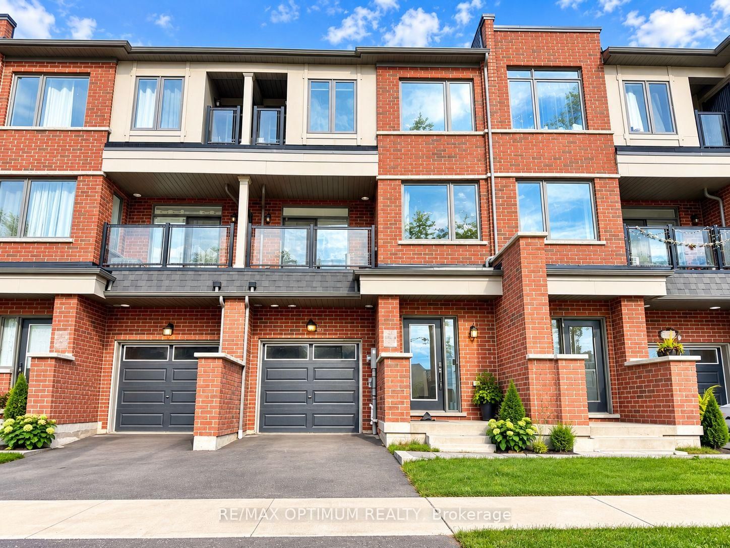 2004 Cameron Lott Crescent • Oshawa, ON photo 4