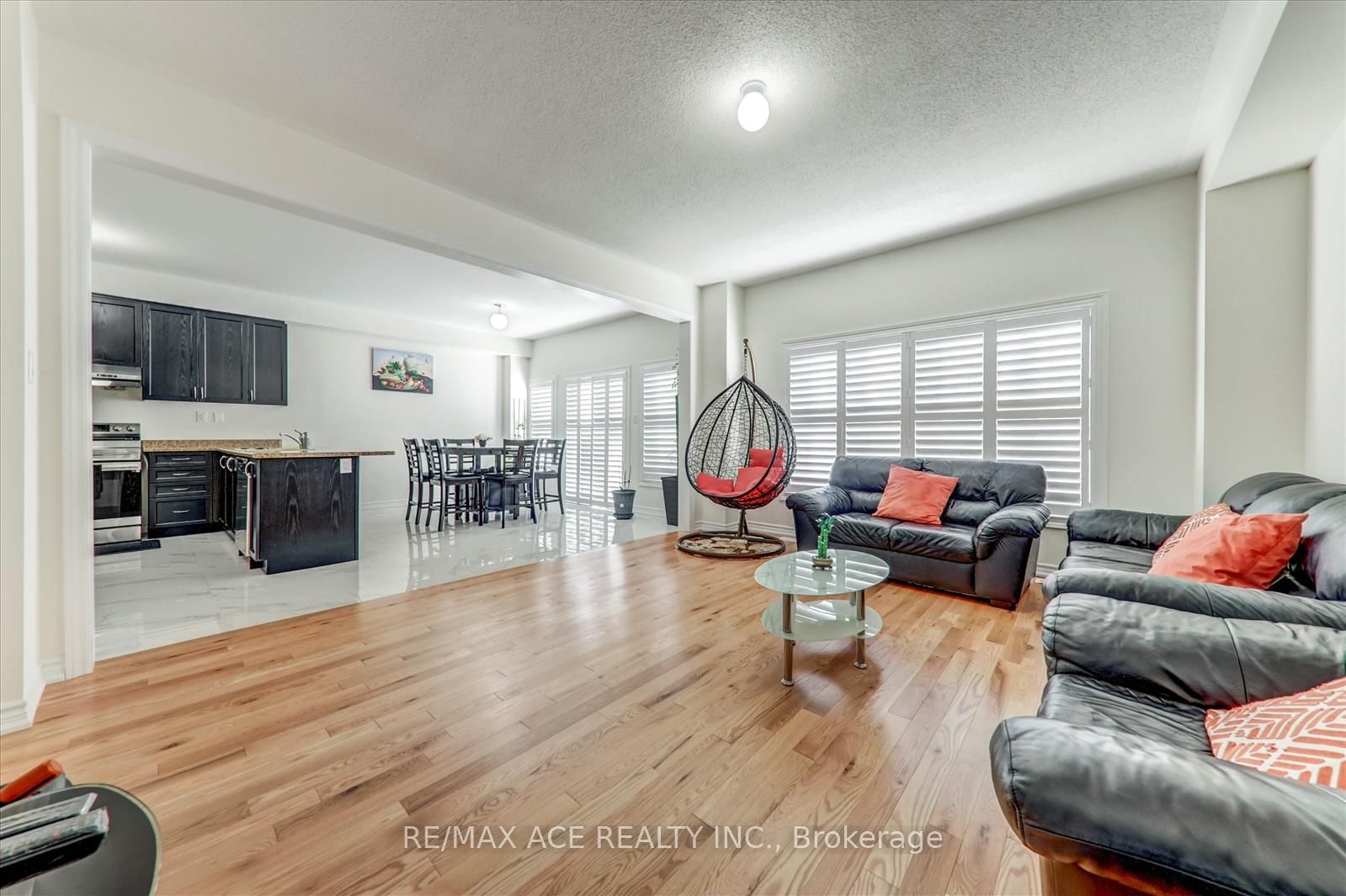 1152 Skyridge Boulevard • Pickering, ON photo 12