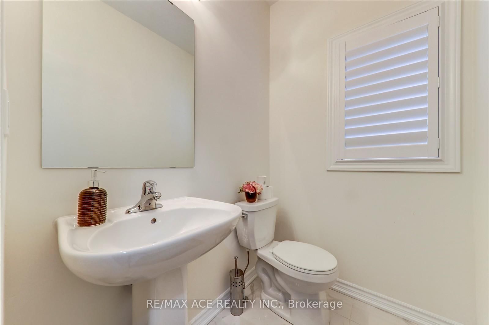 1152 Skyridge Boulevard • Pickering, ON photo 13