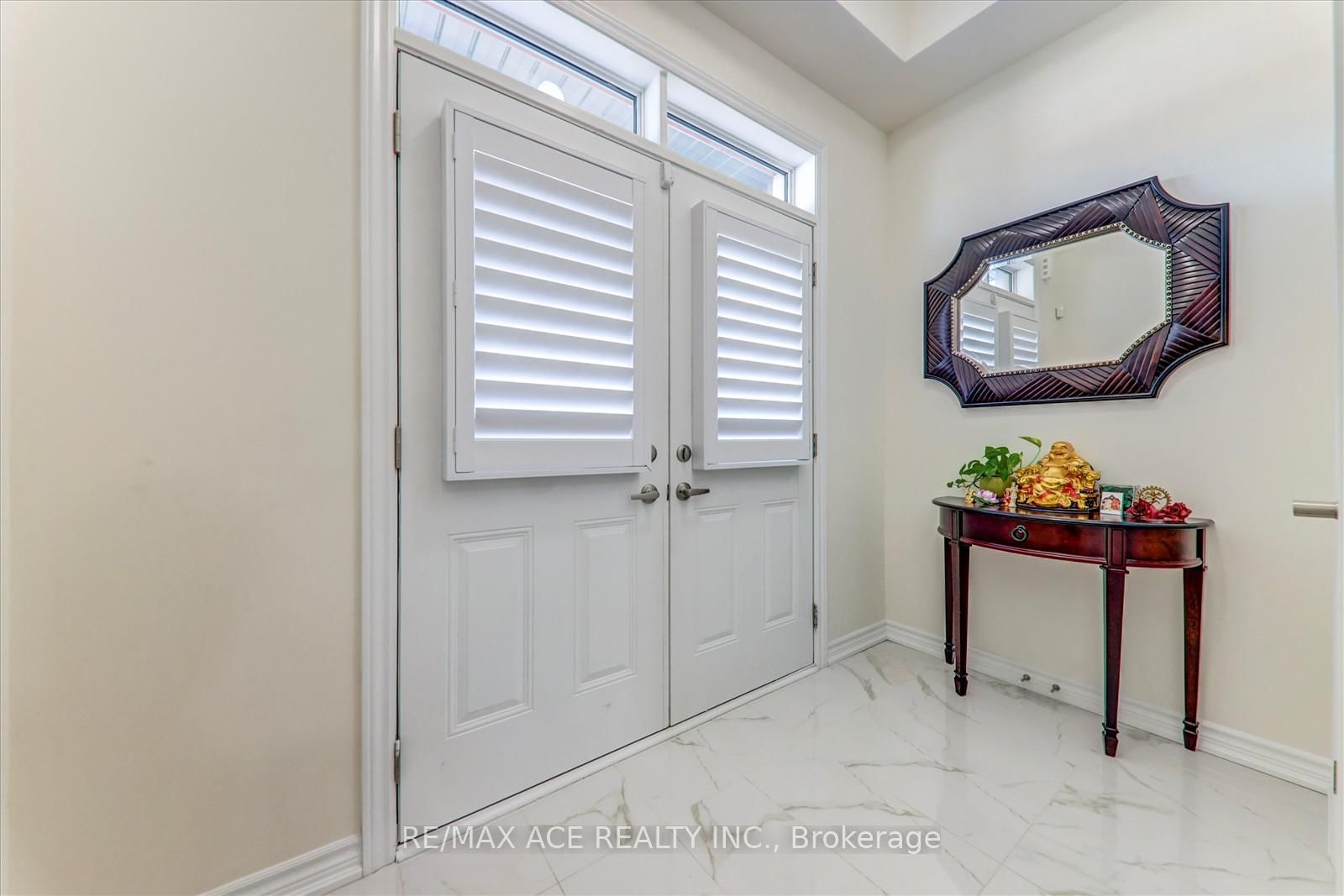 1152 Skyridge Boulevard • Pickering, ON photo 5