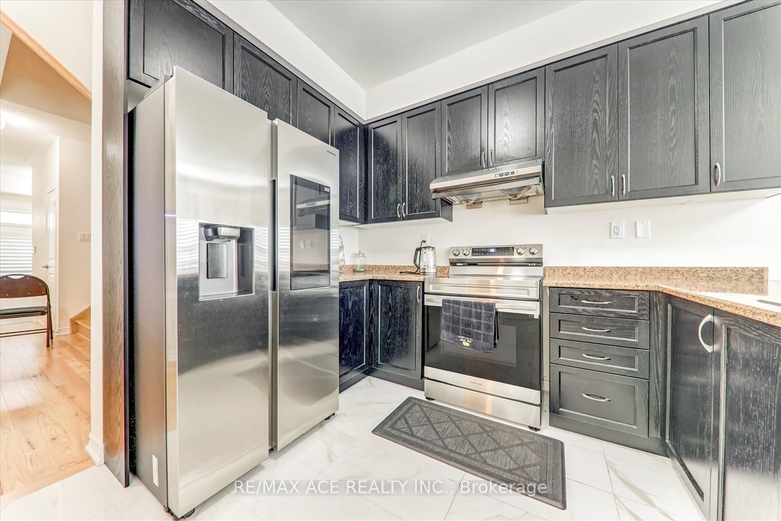 1152 Skyridge Boulevard • Pickering, ON photo 7