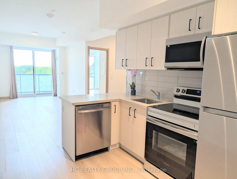 617 - 3421 Sheppard Avenue E