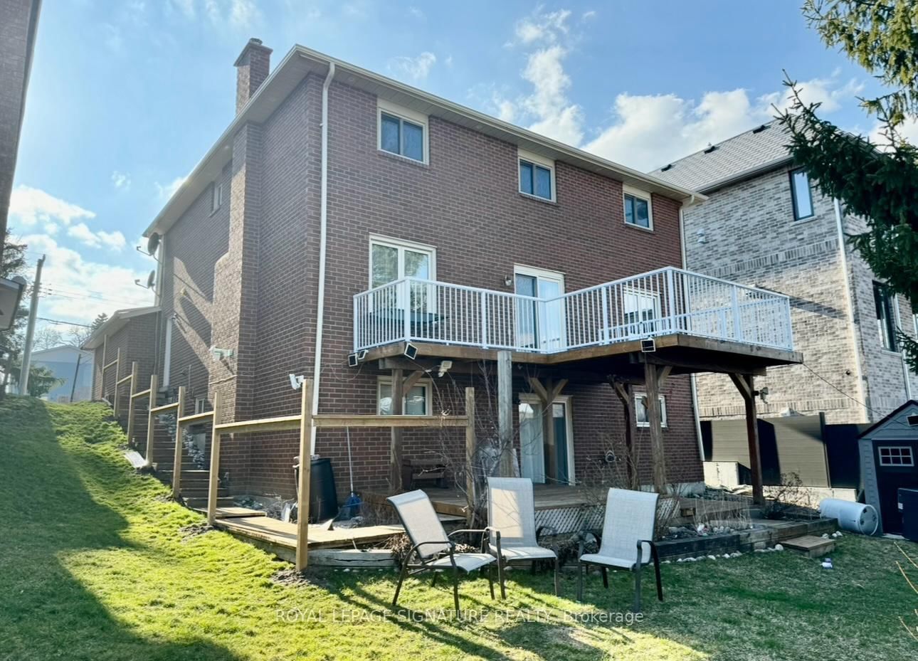 1813 Spruce Hill Road • Pickering, ON photo 35
