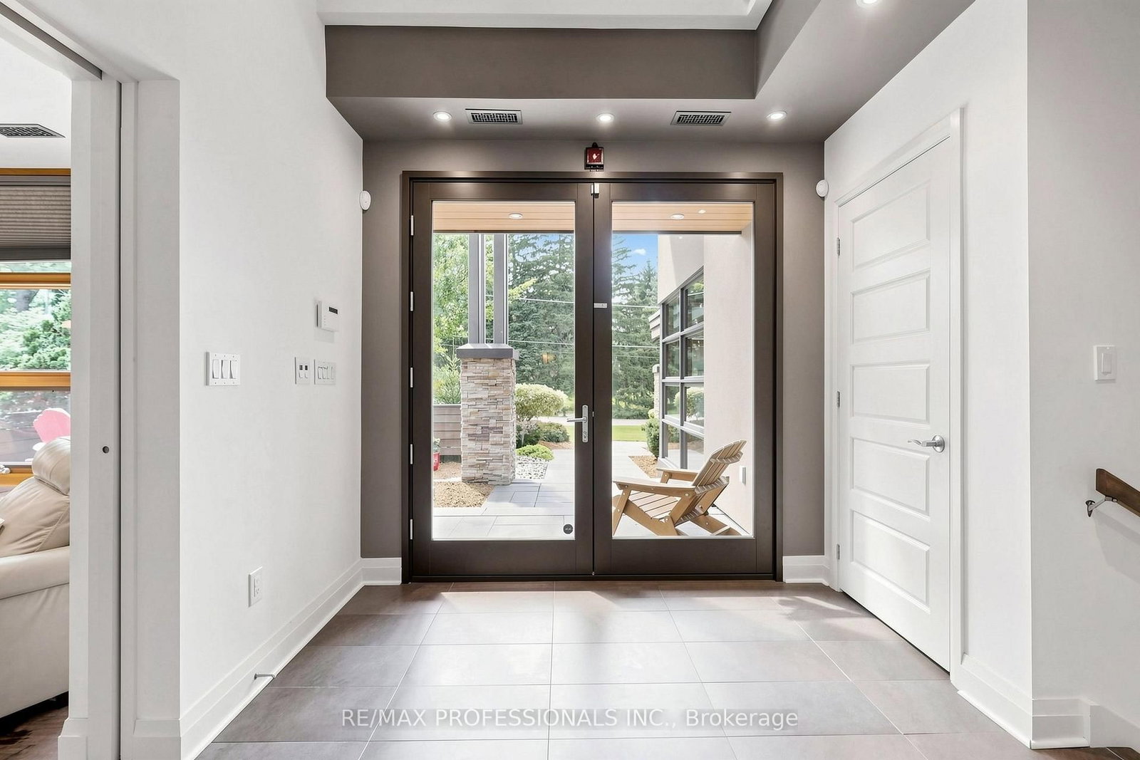 9 Annis Road • Toronto, ON photo 22