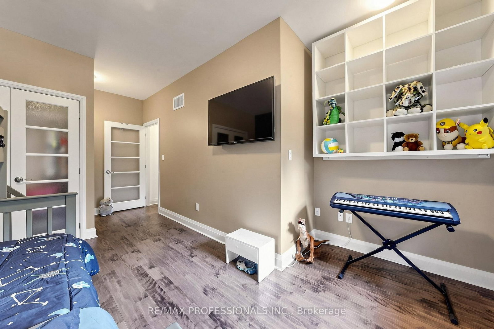 9 Annis Road • Toronto, ON photo 32