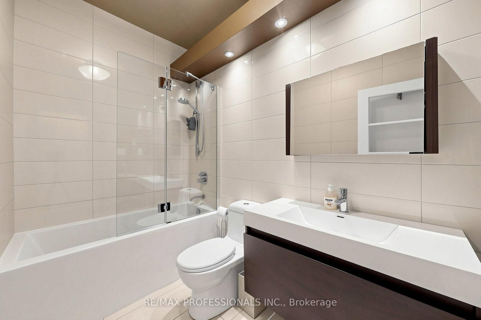 9 Annis Road • Toronto, ON photo 33
