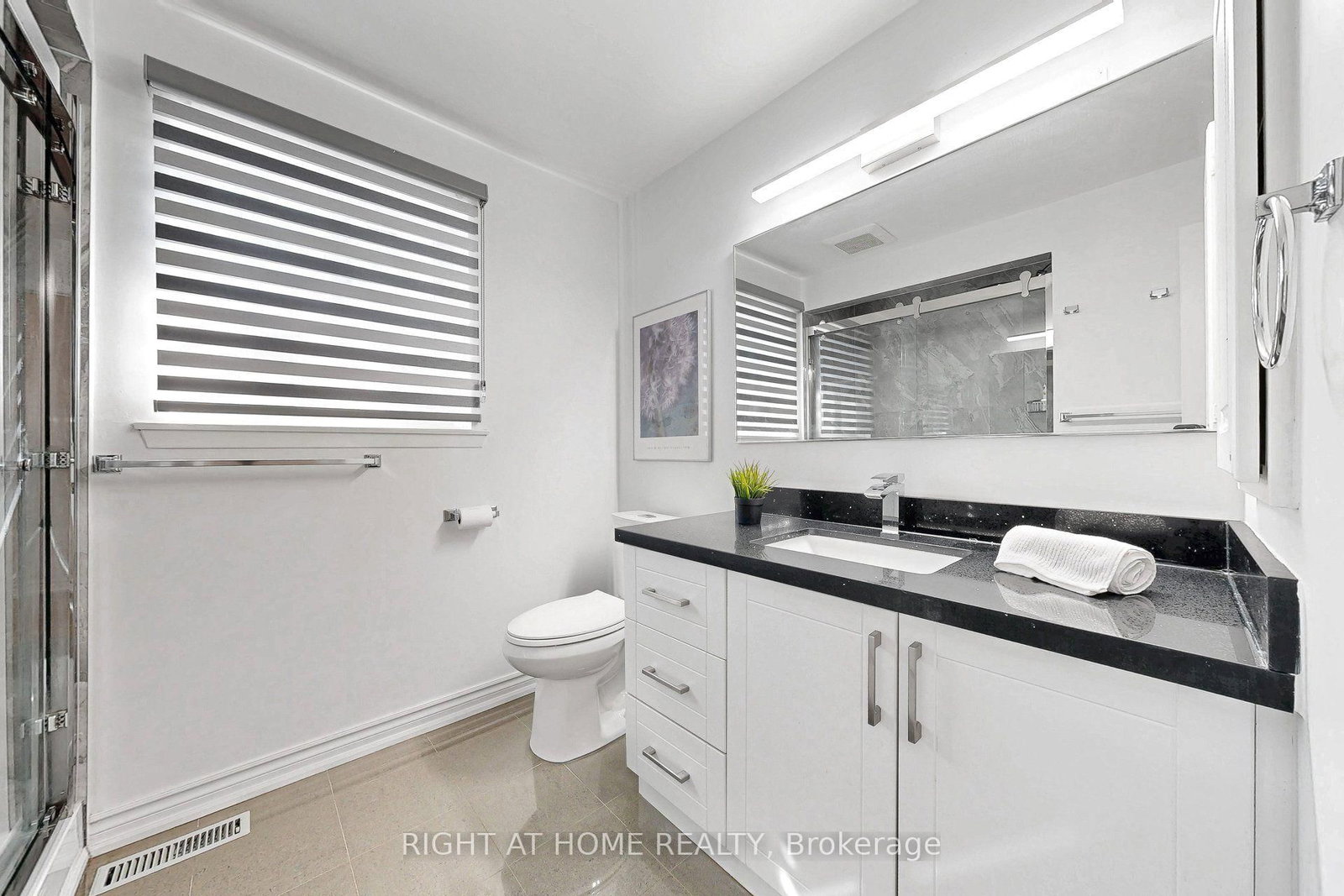 77 PEBBLEHILL Square • Toronto, ON photo 17