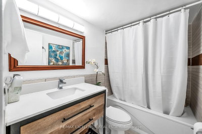 44 Falby Court • #1402 • Ajax, ON photo 7