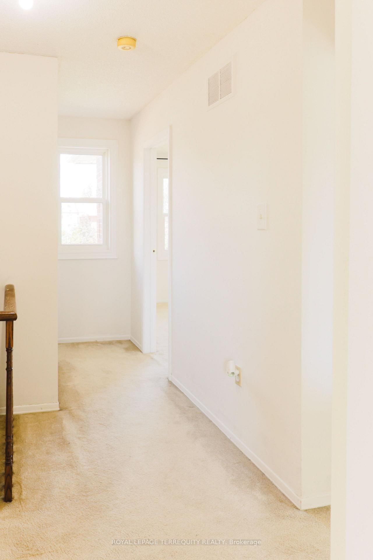 104 Gates Crescent • Ajax, ON photo 11