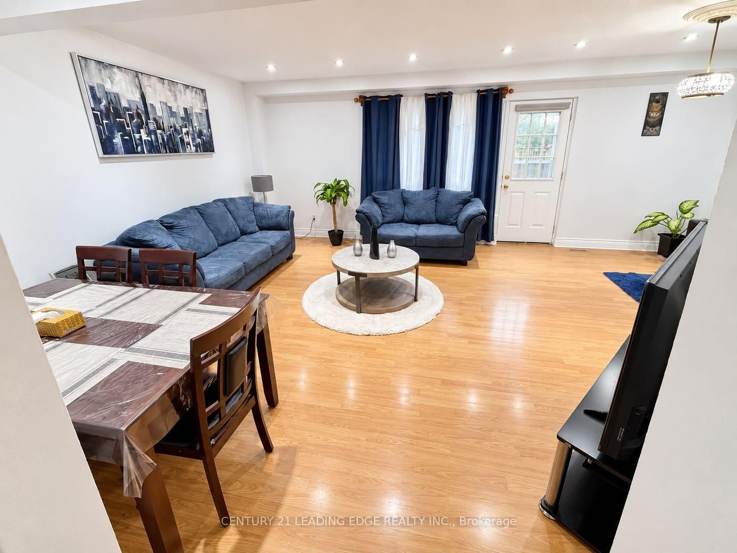 112 Deacon Lane • Ajax, ON photo 5