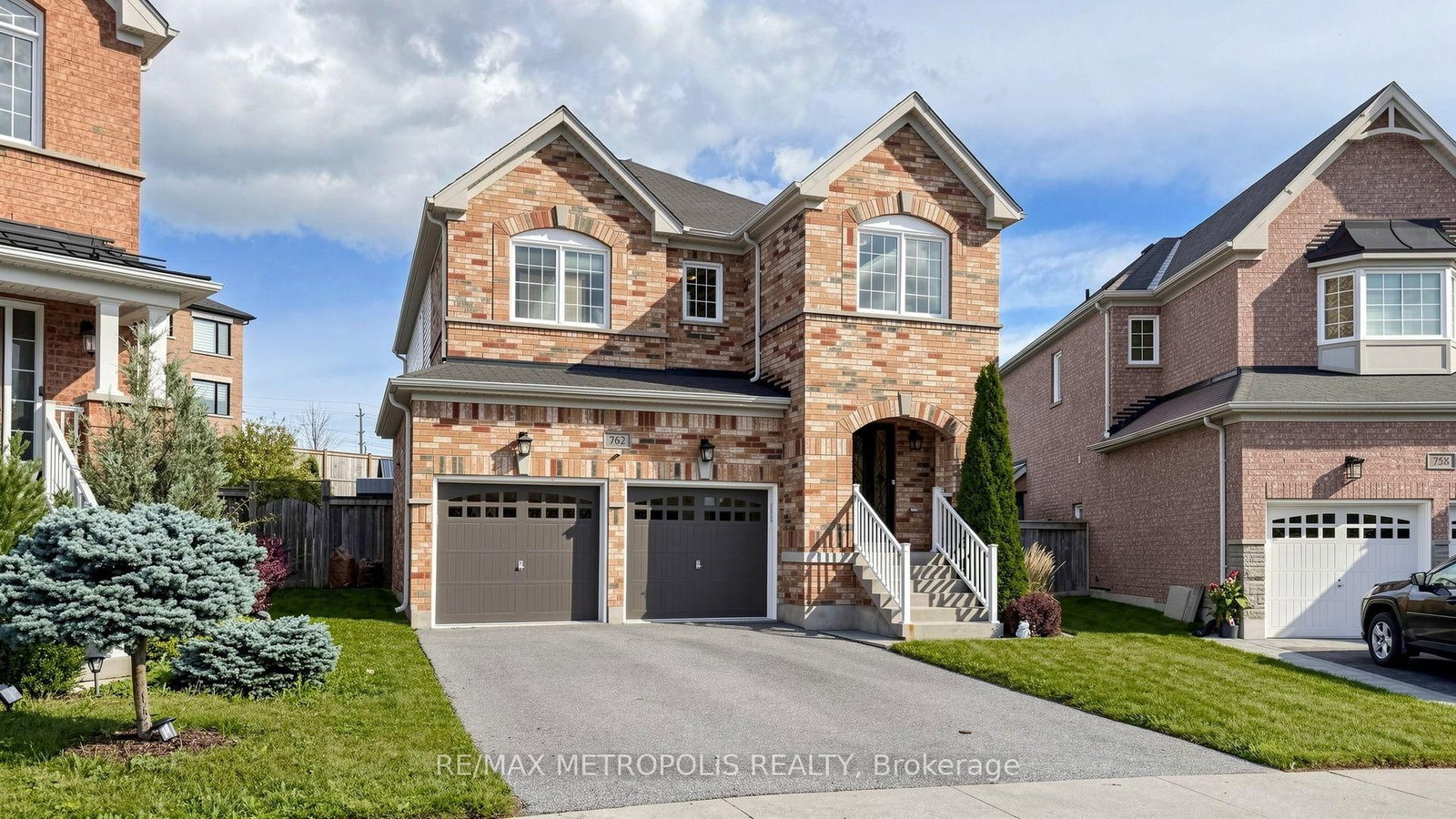 762 Mccue Drive • Oshawa, ON photo 1