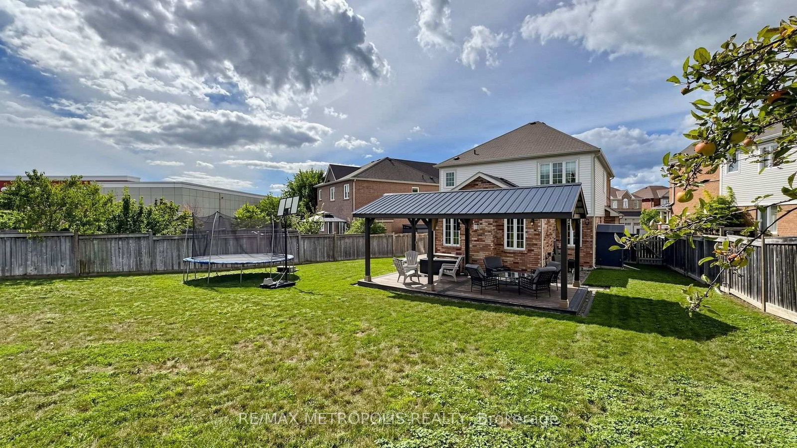 762 Mccue Drive • Oshawa, ON photo 31