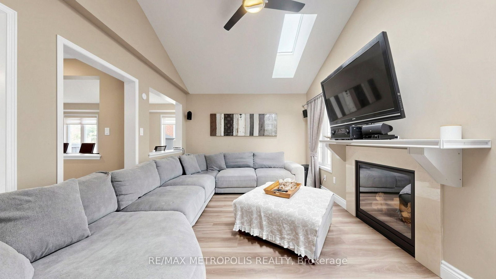 762 Mccue Drive • Oshawa, ON photo 5