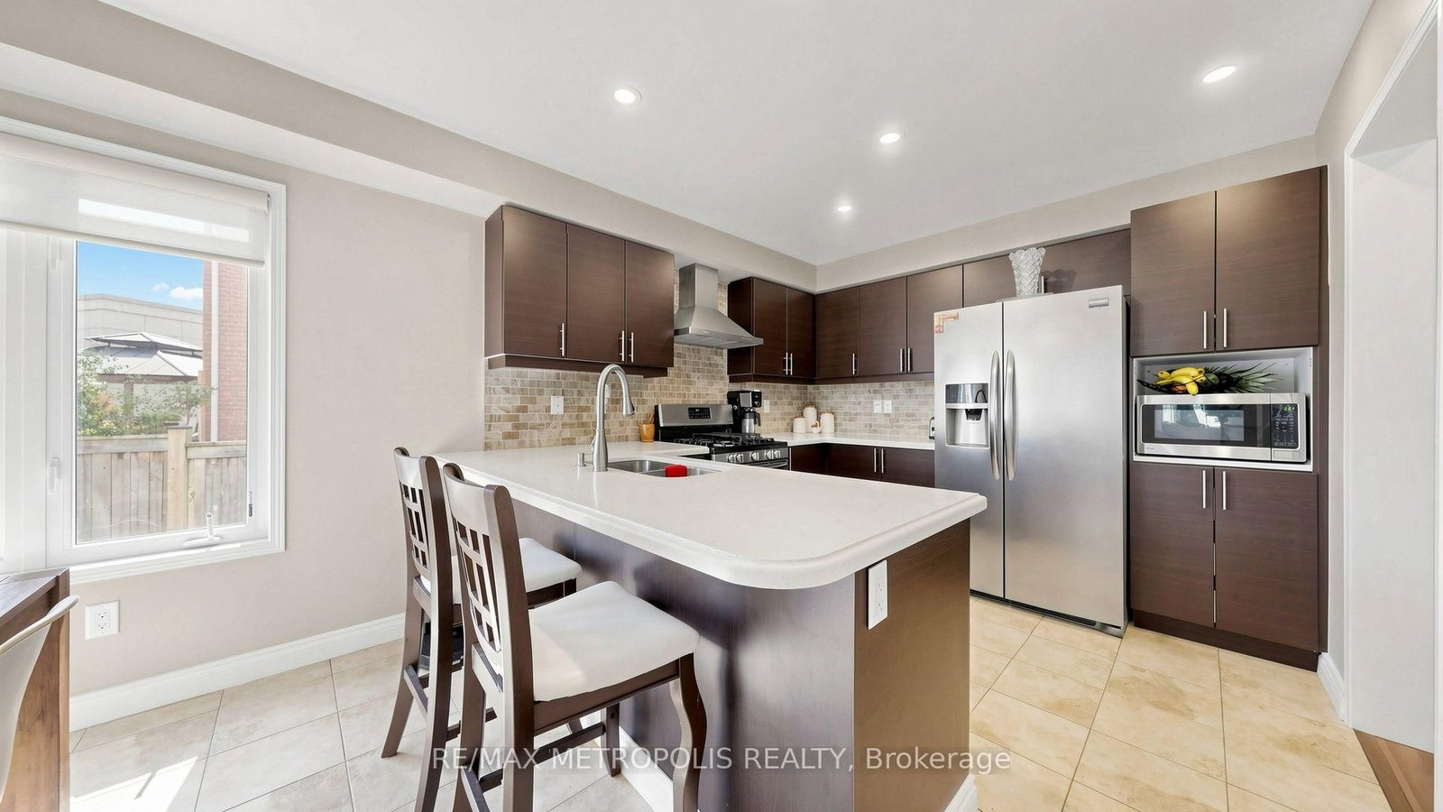 762 Mccue Drive • Oshawa, ON photo 8