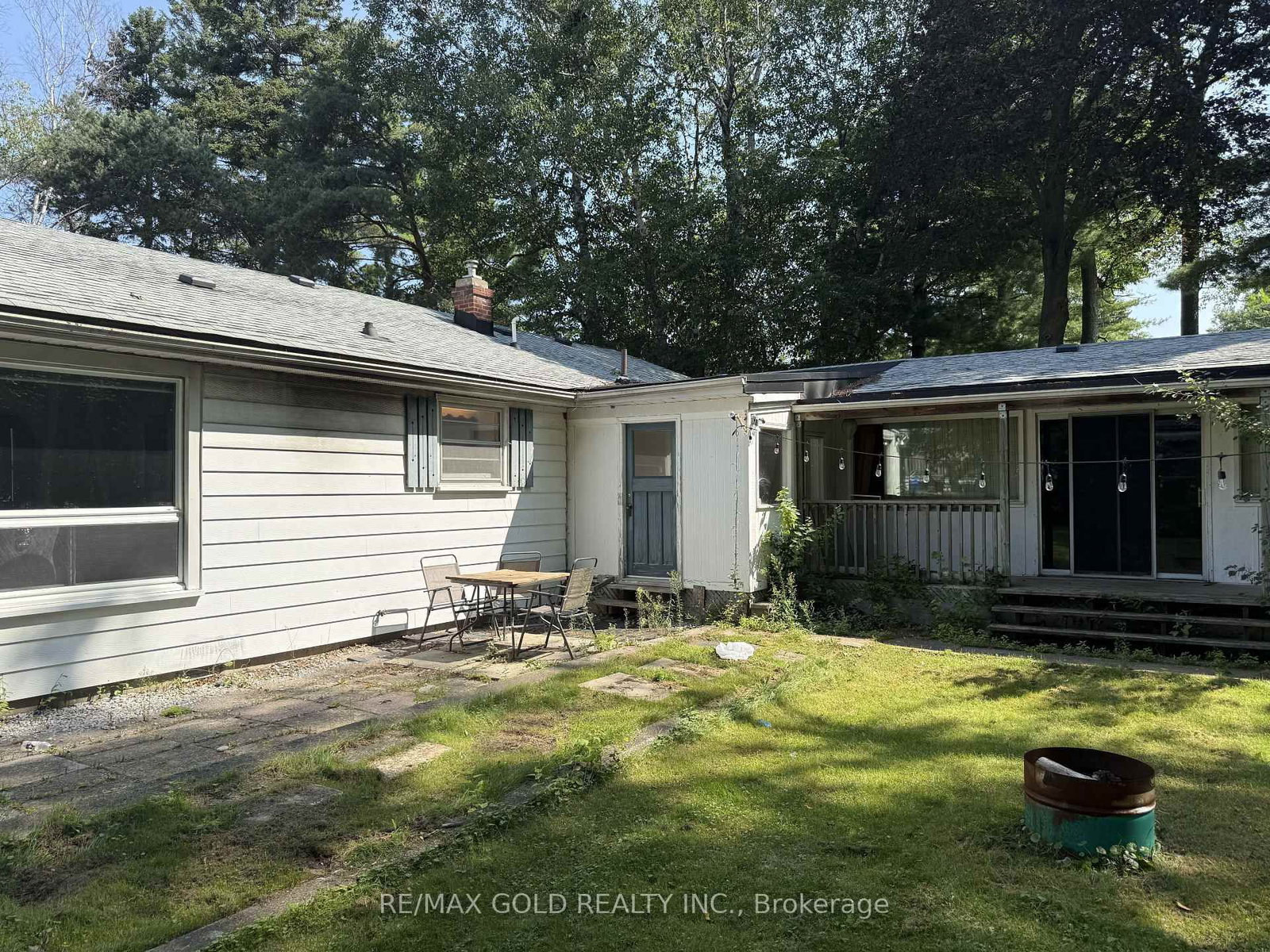 366 Beechgrove Drive • Toronto, ON photo 5