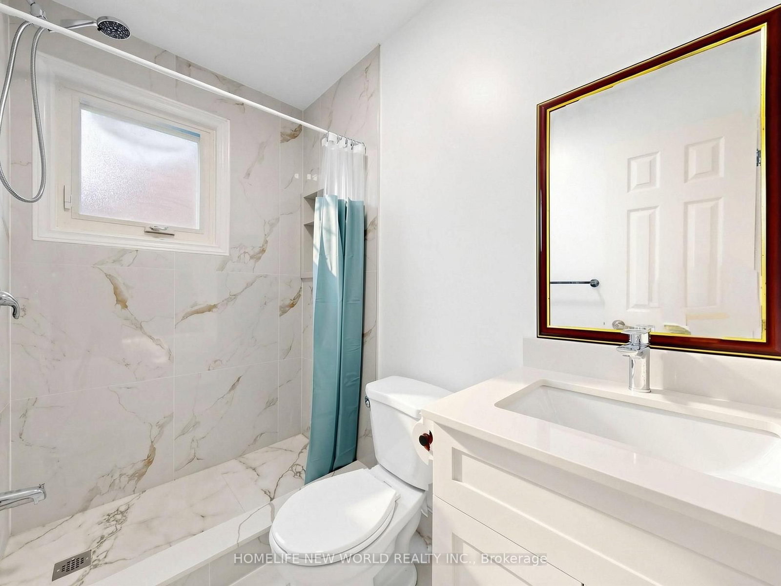 21 Lovekin Grove • Toronto, ON photo 11
