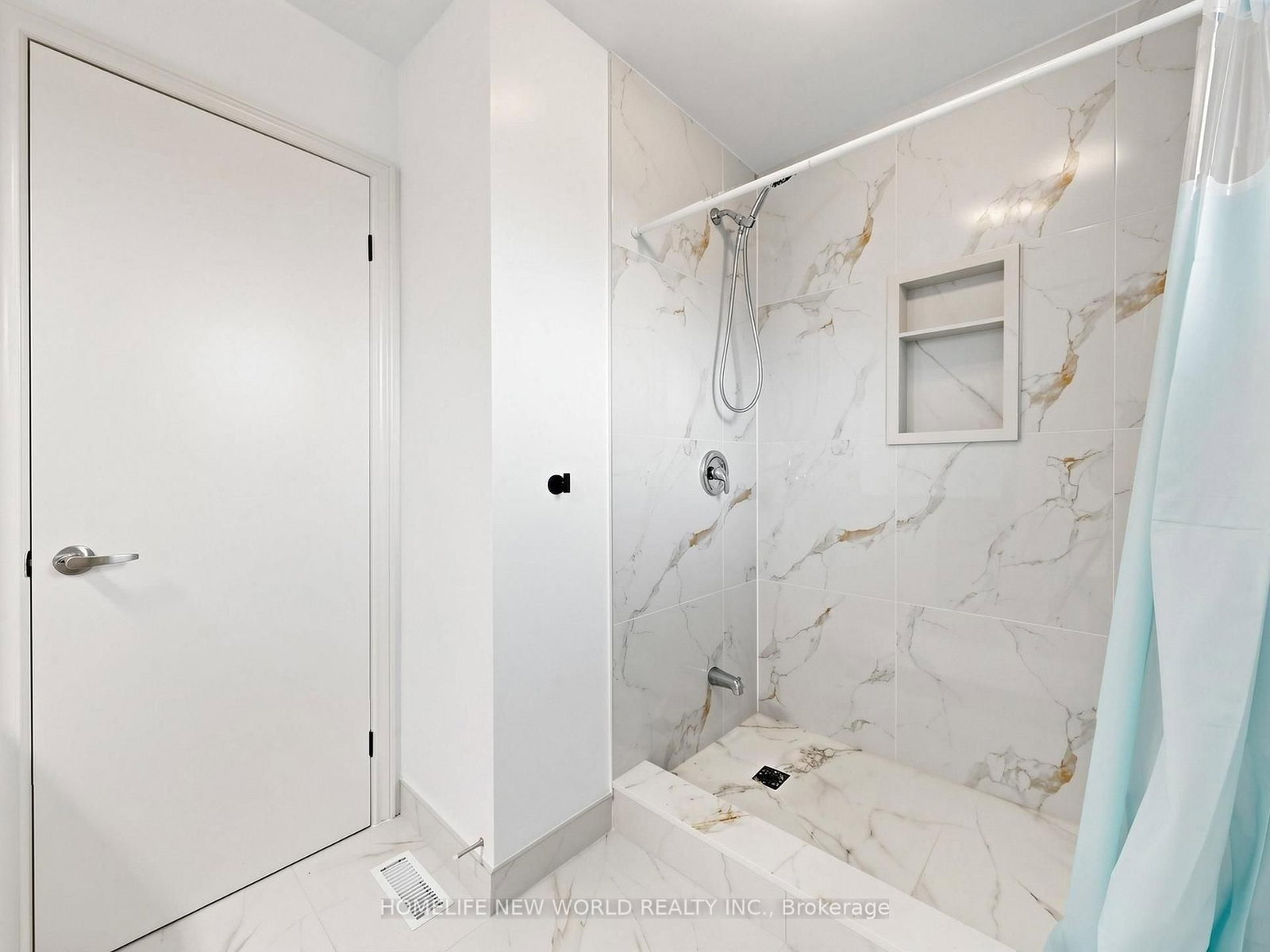 21 Lovekin Grove • Toronto, ON photo 23
