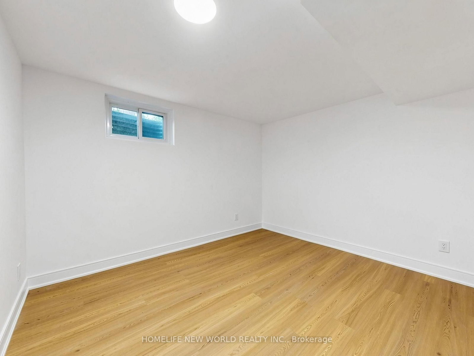 21 Lovekin Grove • Toronto, ON photo 37